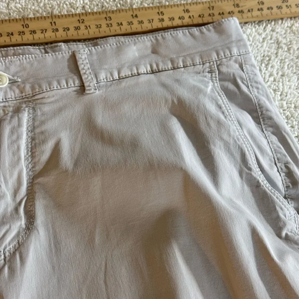 Brax Shorts Mens Size 36‎ Feel Good Regular Fit Ultra Light Bozen Beige 9 inch